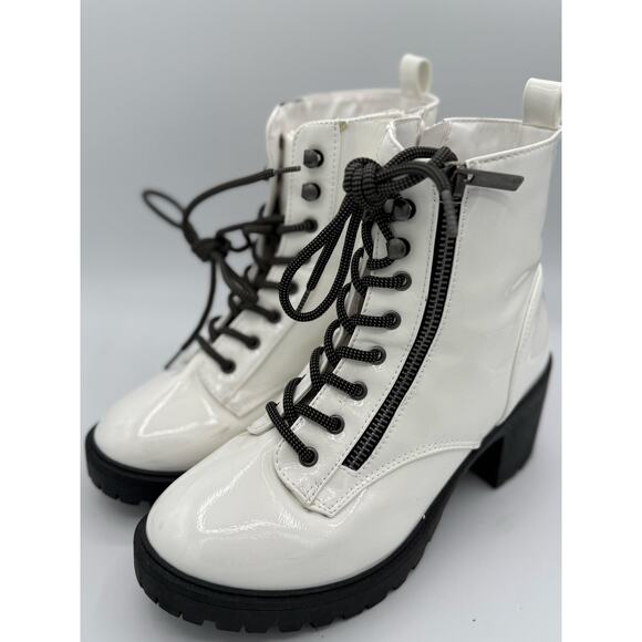Forever 21 White Chunky Lace Up Boots - Picture 1 of 9